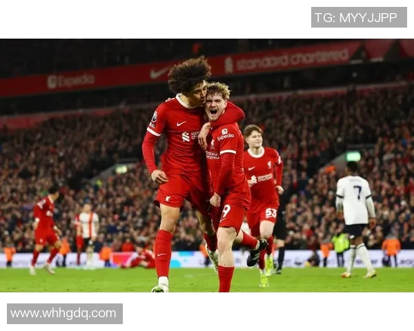 曼联主场遭遇惨败利物浦以四球大胜重夺荣耀