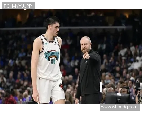 灰熊与火箭对决分析：战术策略与球员表现的全面解读